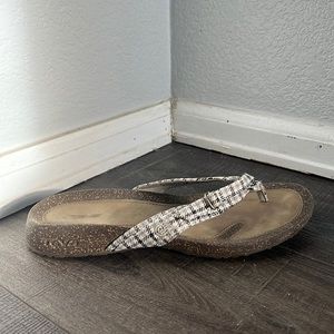 Teva houndstooth sandals